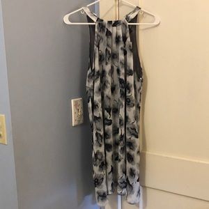 ASTR Grey and black graphic rose print flowy mini dress
